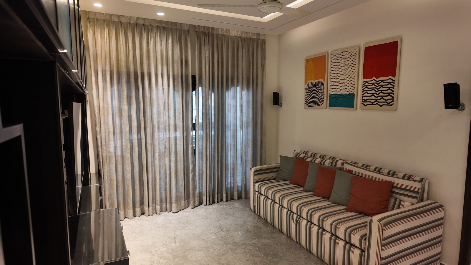 Living room at Marbella Suites